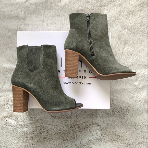 Blondo Olive Green Booties - Picture 1 of 3